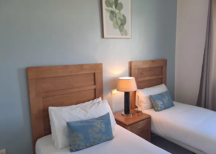 Noctua Valle Golf 015 * إِستيبونا